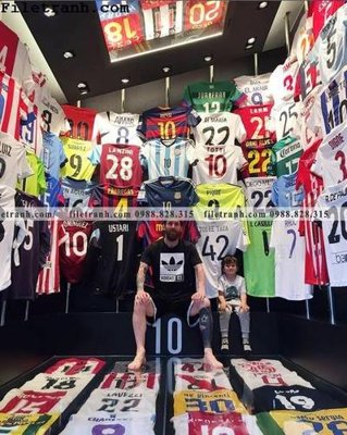 File tranh hinh anh cau thu bong da Messi 397 (gốc) phong cách tối giản