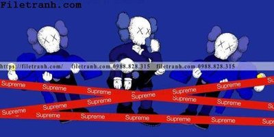 File in mica hinh anh gau kaws phien ban nam ngang phong khach 113 (bản gốc) làm vách ngăn